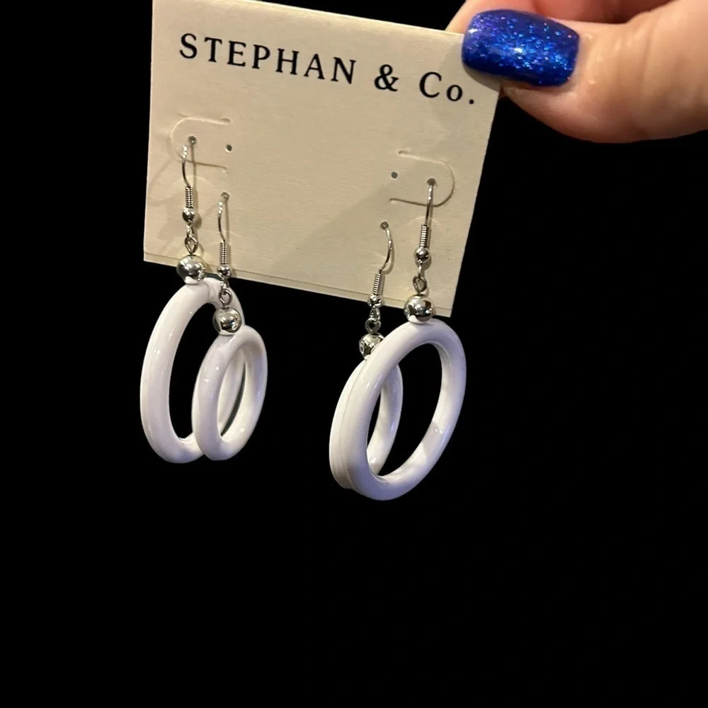 Stephan & Co. White a Retro Style White Double Pair Round Pierced Earrings